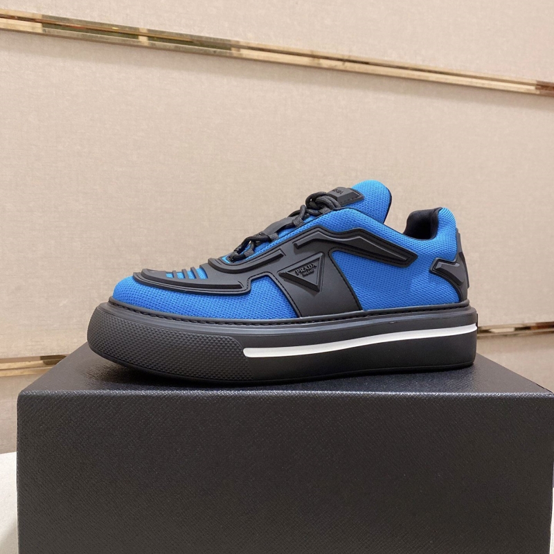 Pra*a casual shoes